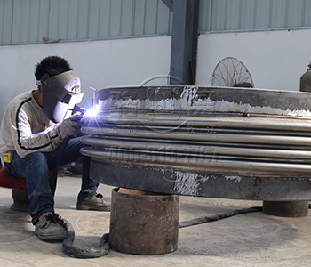 內壓式波紋補償器在管道系統中的作用