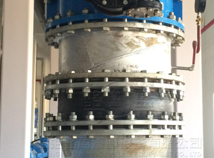 橡膠接頭怎么防止被拉伸的現象出現？