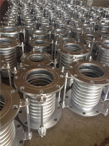 補償器的不同材質的不同作用優點