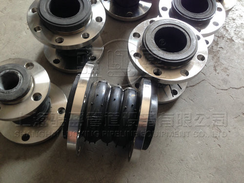 可曲撓橡膠接頭使用碳鋼法蘭優勢是什么